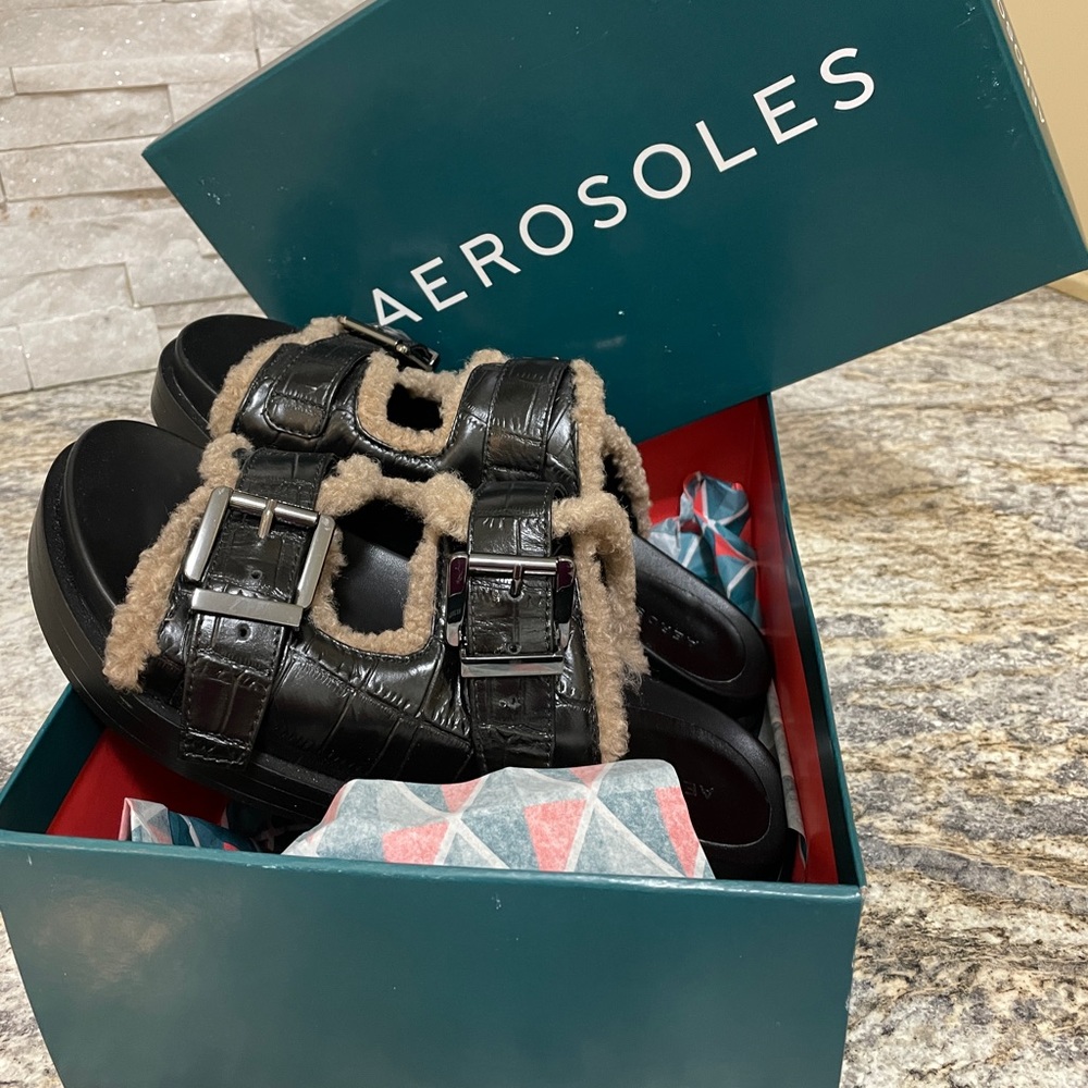 Aerosoles Olivia Black Croco size 7.5 New in Box. Never worn. Leather sandals.